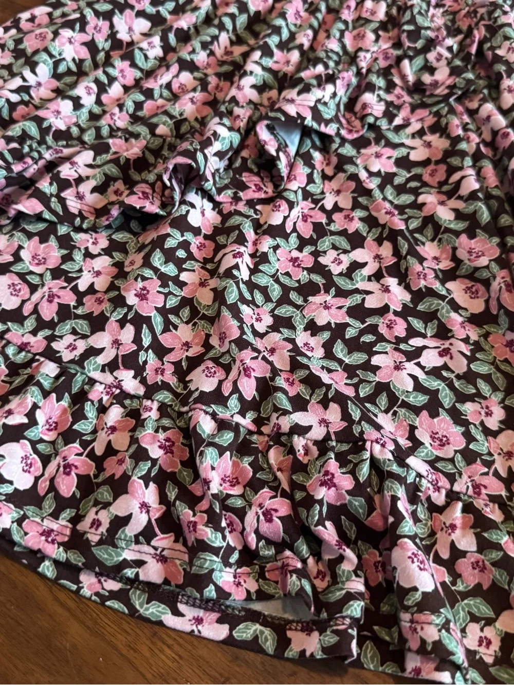 BCBG Girls Cute Floral Dress with Ruffle detail and Puffed Sleeves EUC Sz 6X